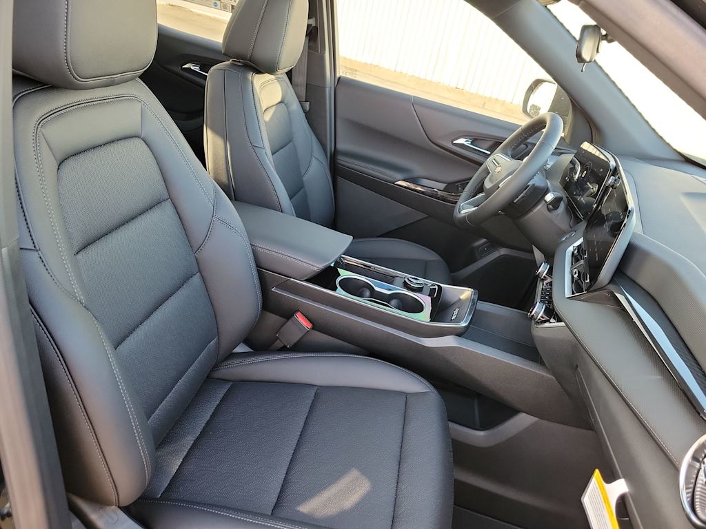 Thumbnail: 2026 Chevrolet Equinox - 12