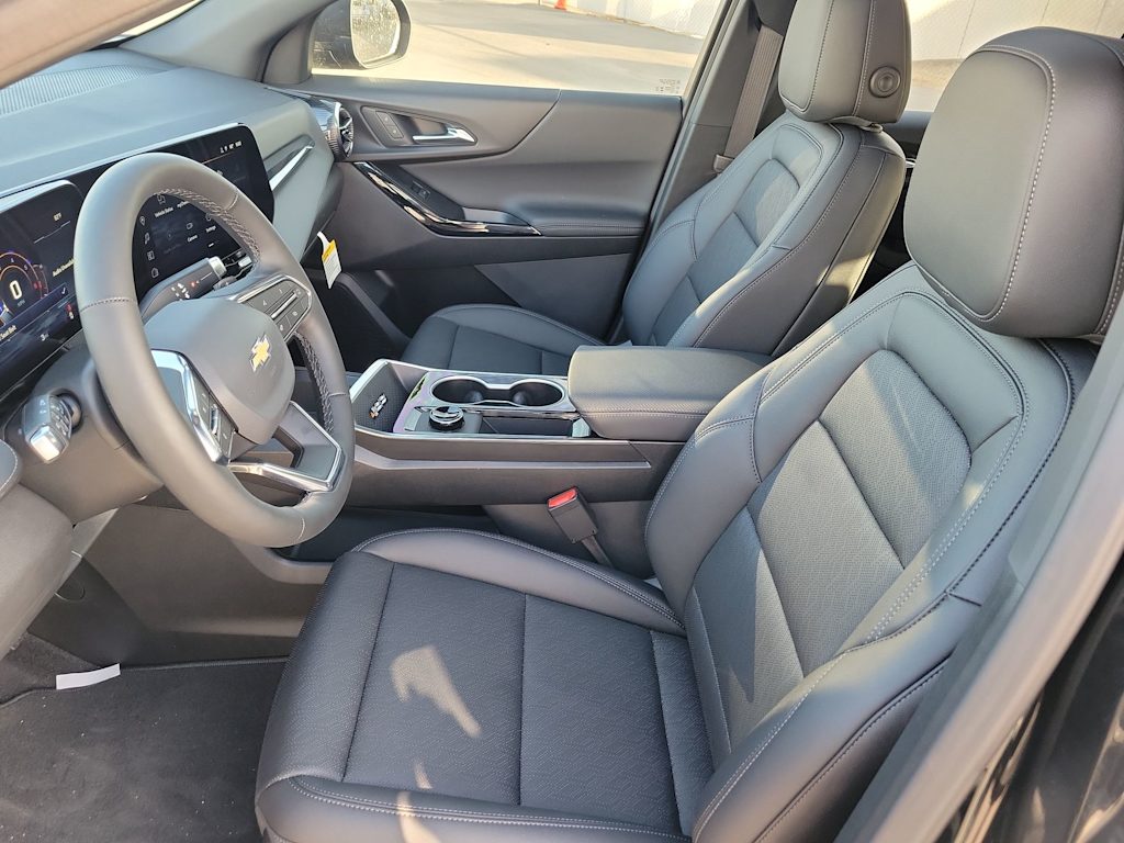 Thumbnail: 2026 Chevrolet Equinox - 11