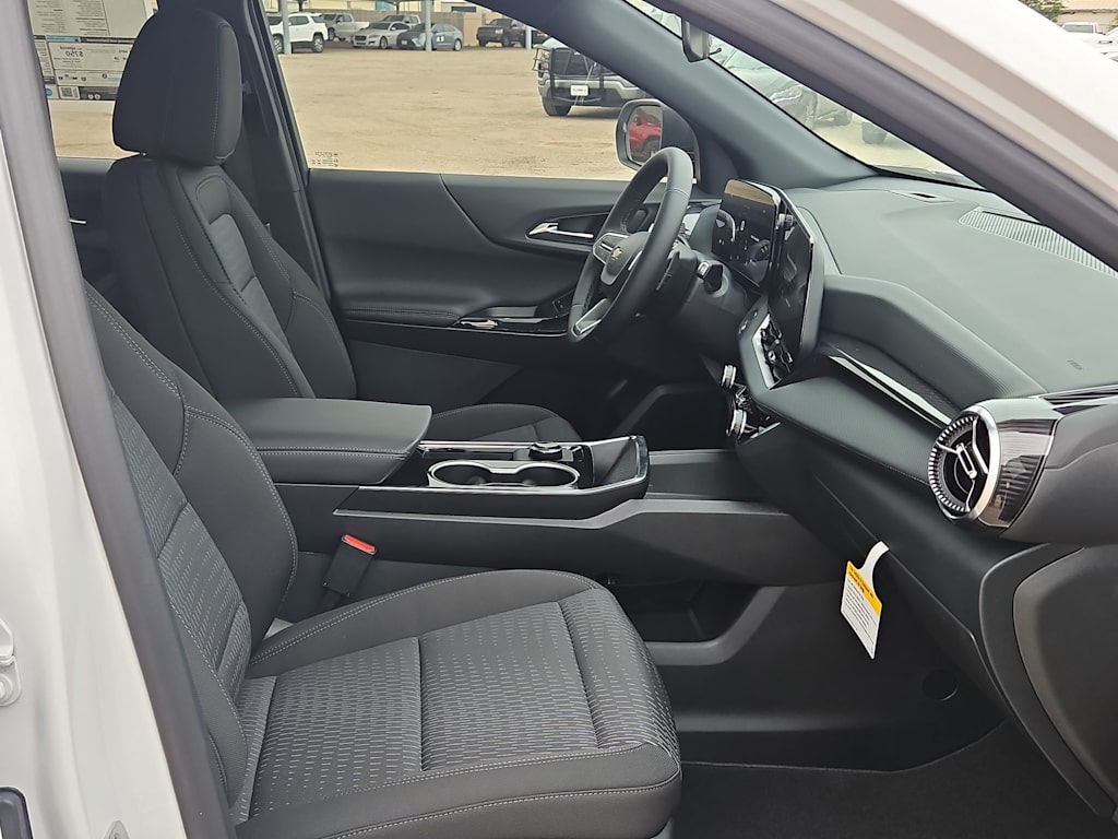 Thumbnail: 2026 Chevrolet Equinox - 12