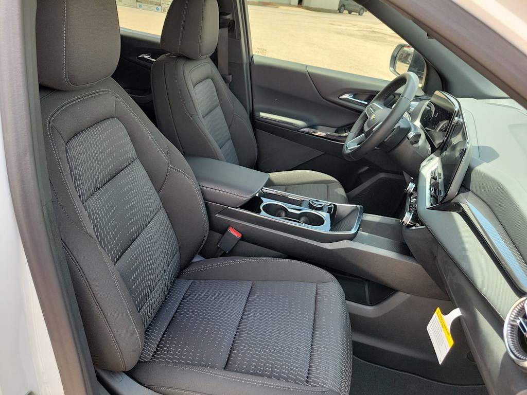 Thumbnail: 2026 Chevrolet Equinox - 11