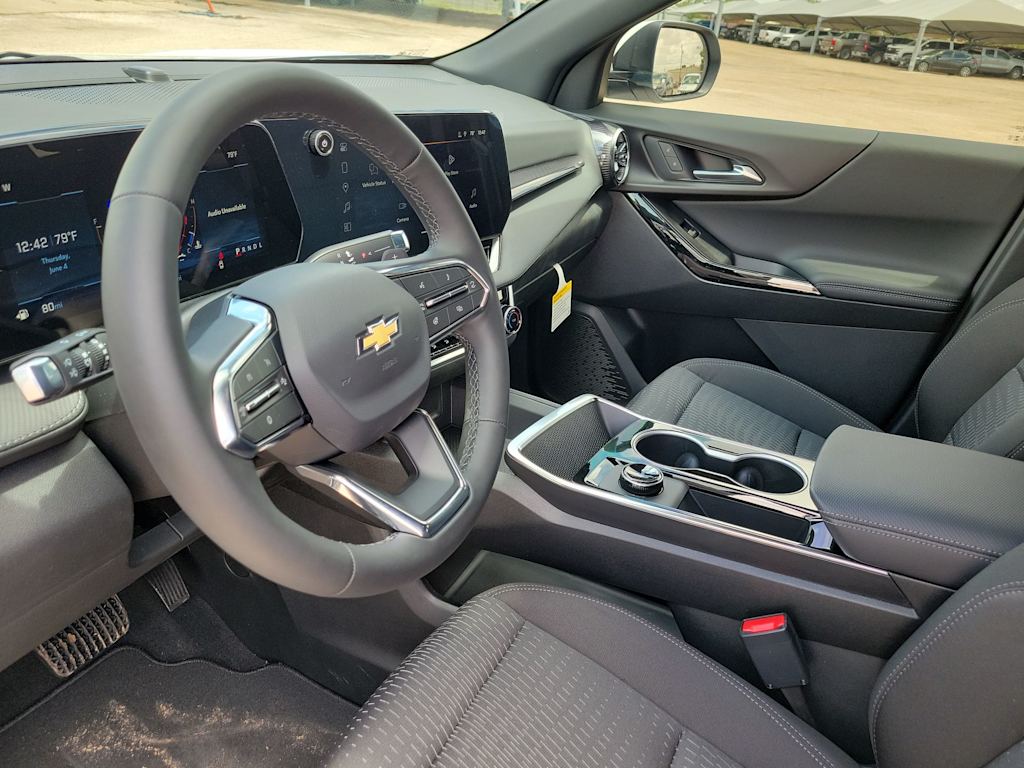 Thumbnail: 2026 Chevrolet Equinox - 2