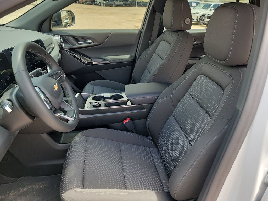 Thumbnail: 2026 Chevrolet Equinox - 10
