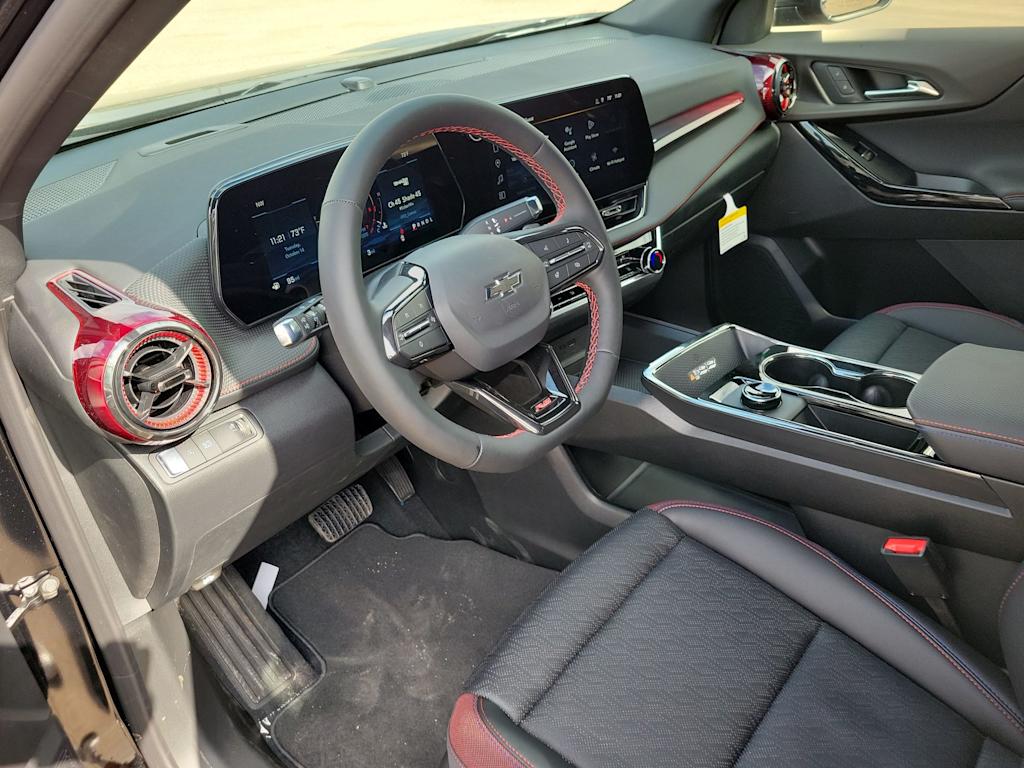 Thumbnail: 2026 Chevrolet Equinox - 2