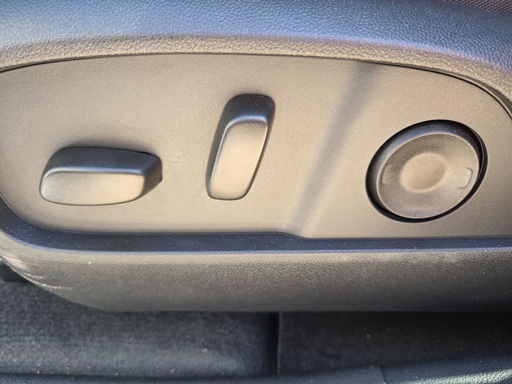 Thumbnail: 2026 Chevrolet Equinox - 26