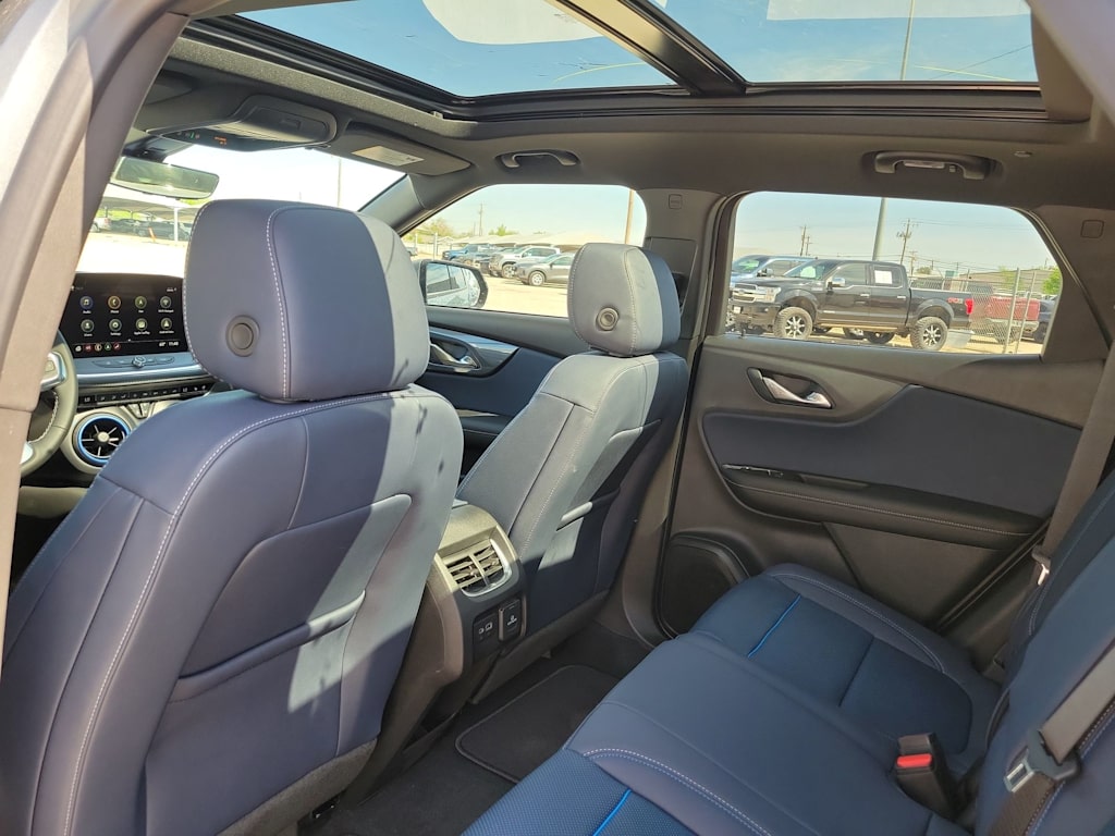 Thumbnail: 2026 Chevrolet Blazer - 13