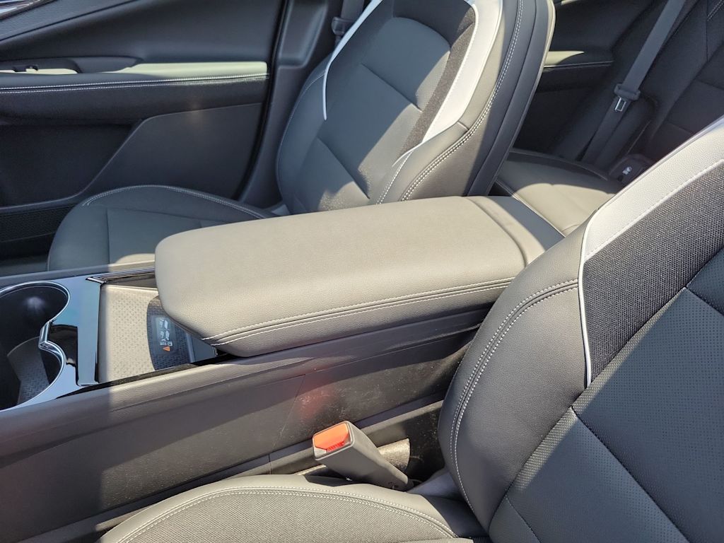 2024 Chevrolet Blazer EV LT 27