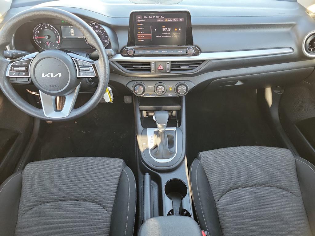 Thumbnail: 2024 Kia Forte - 10