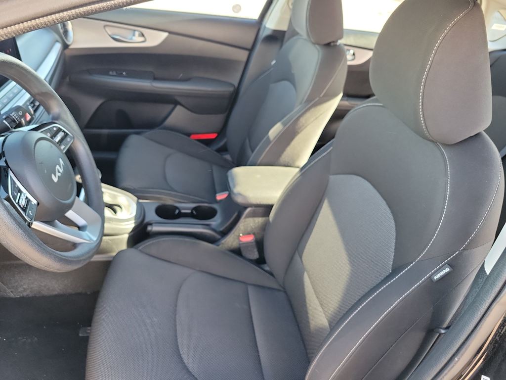 Thumbnail: 2024 Kia Forte - 11