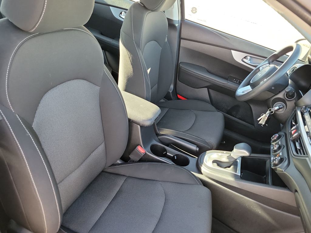 Thumbnail: 2024 Kia Forte - 12