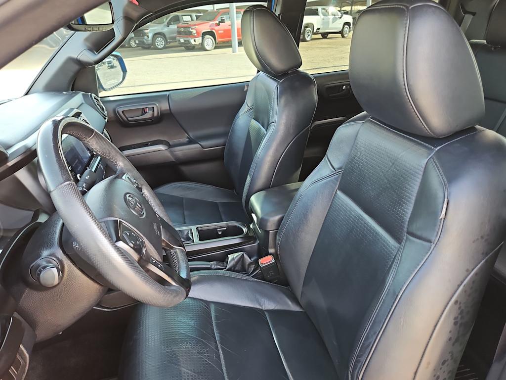 Thumbnail: 2021 Toyota Tacoma - 11