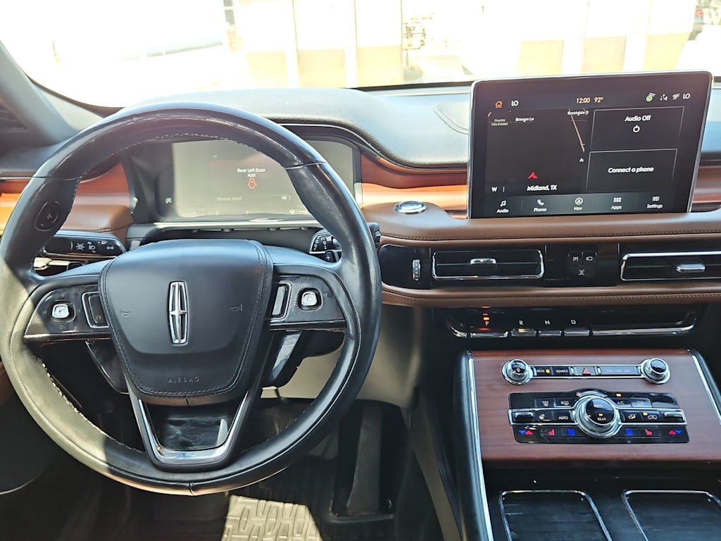 Thumbnail: 2023 Lincoln Aviator - 10