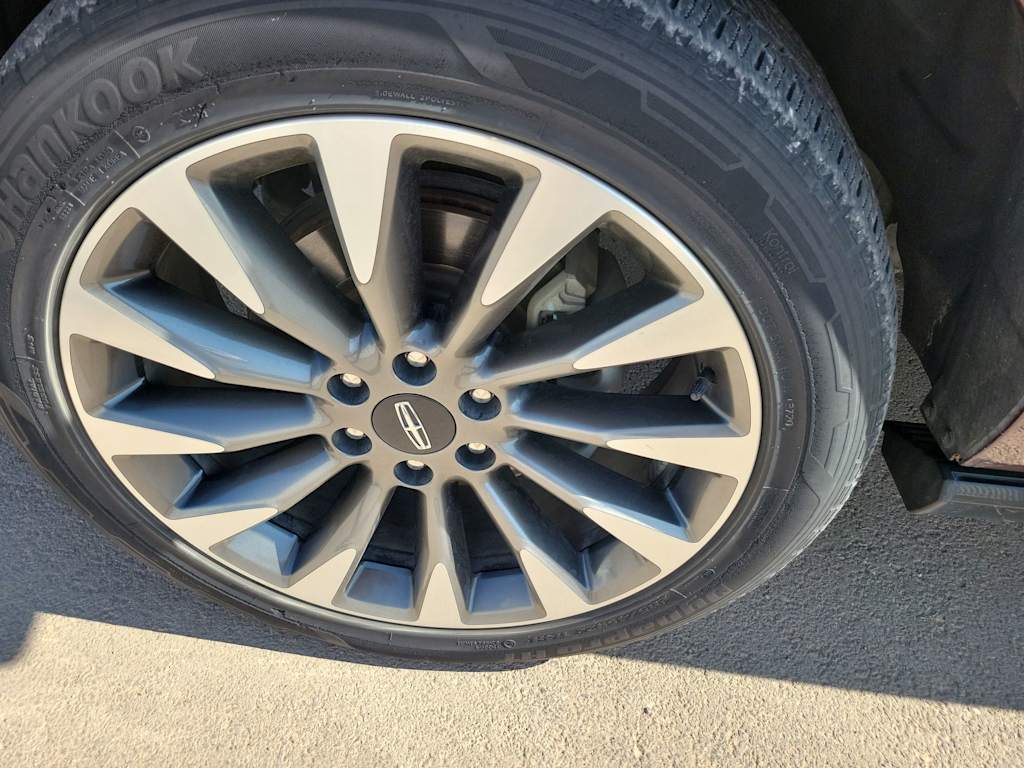Thumbnail: 2021 Lincoln Navigator - 7