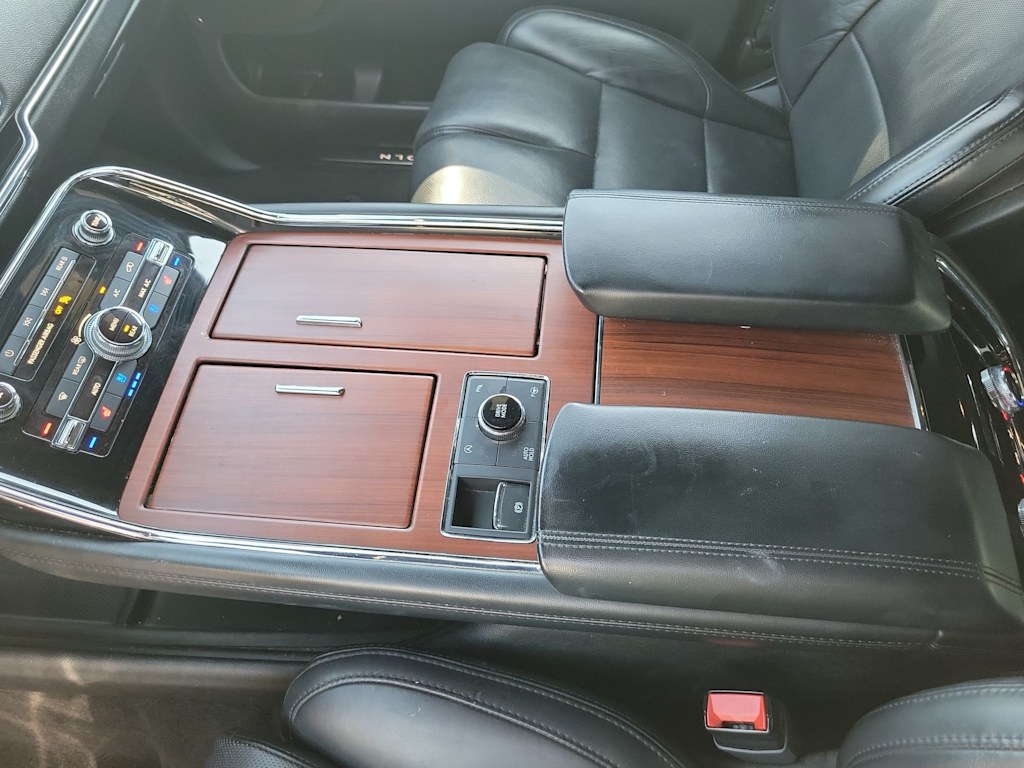 Thumbnail: 2021 Lincoln Navigator - 15