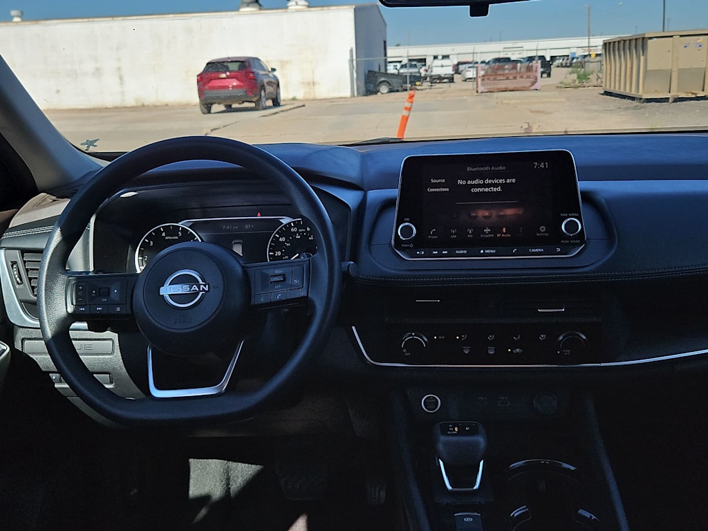 Thumbnail: 2023 Nissan Rogue - 10