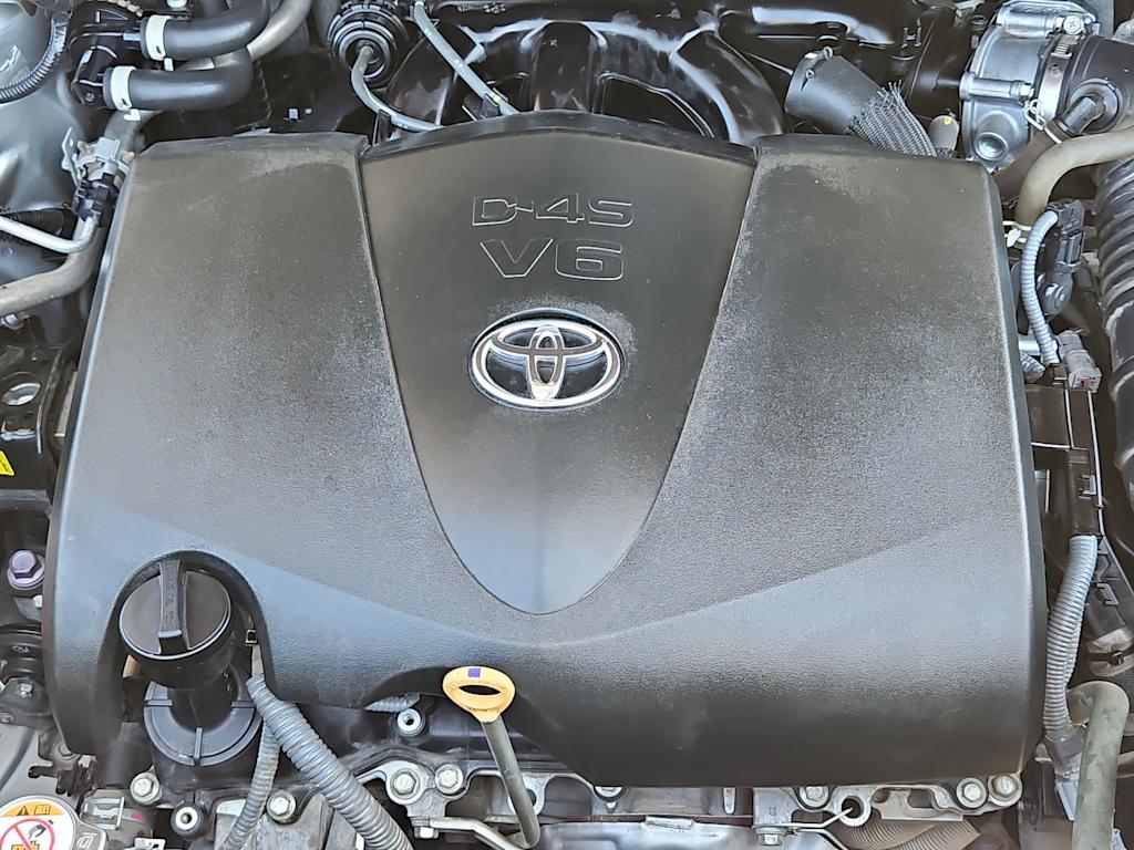 Thumbnail: 2022 Toyota Highlander - 9