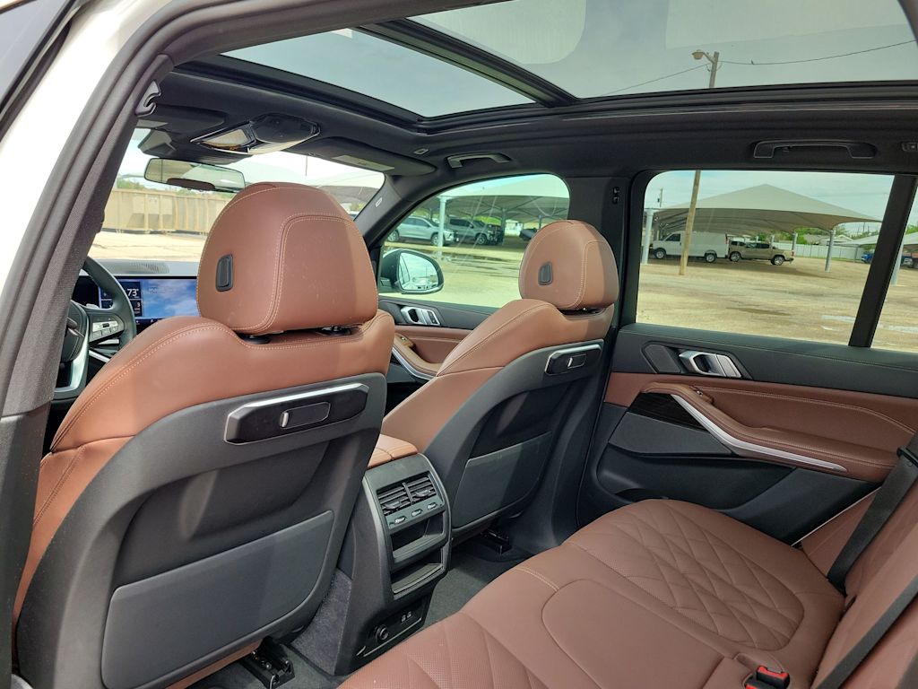 Thumbnail: 2025 BMW X5 - 12