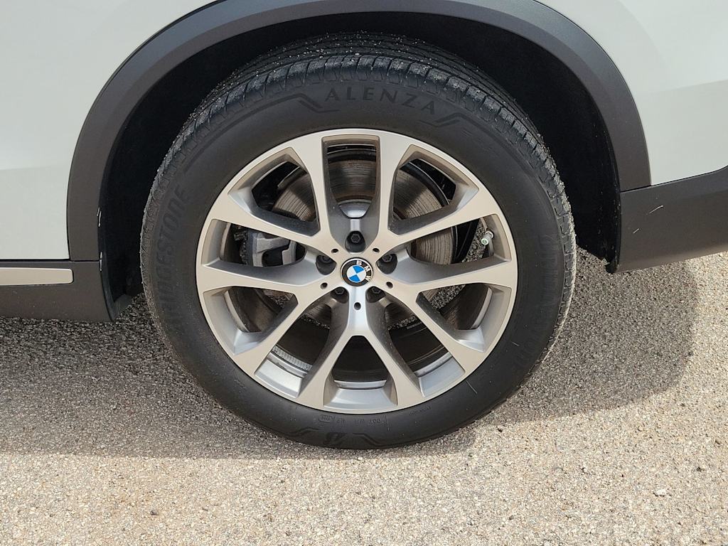 Thumbnail: 2025 BMW X5 - 7