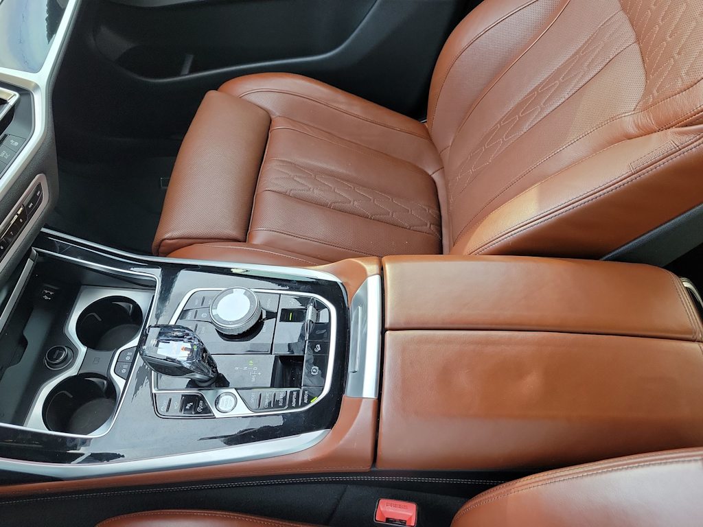 Thumbnail: 2019 BMW X7 - 14