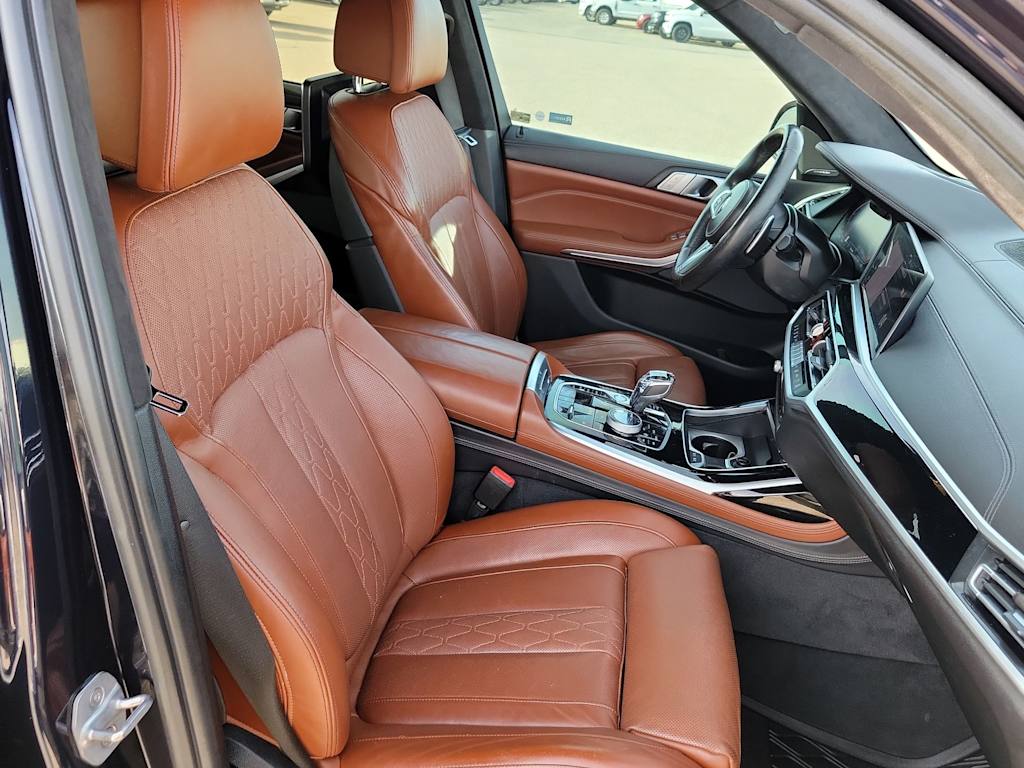 Thumbnail: 2019 BMW X7 - 10