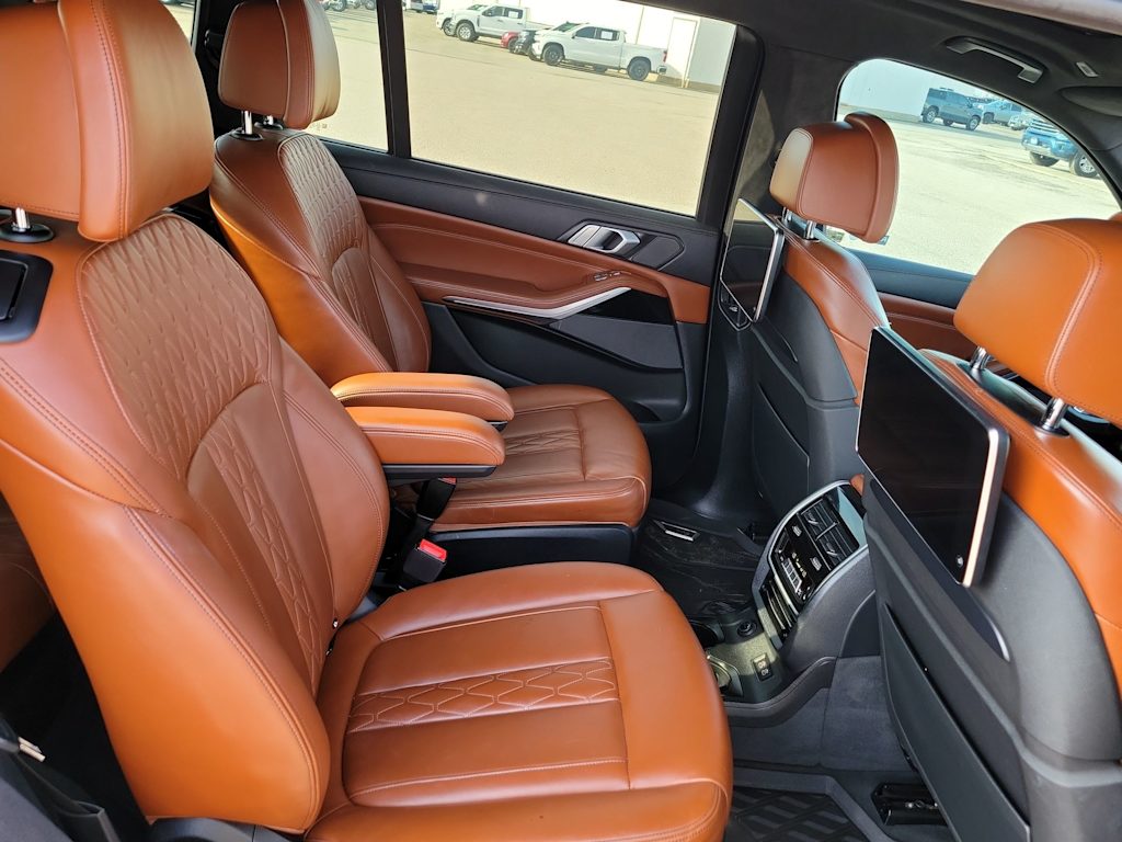 Thumbnail: 2019 BMW X7 - 22