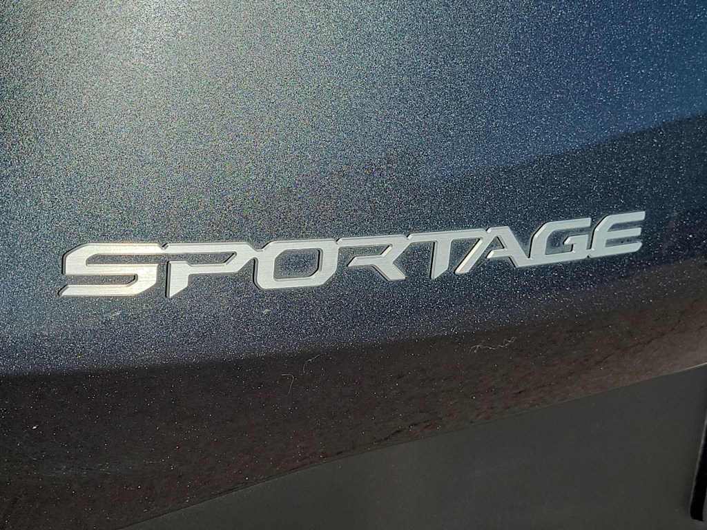 Thumbnail: 2023 Kia Sportage - 7