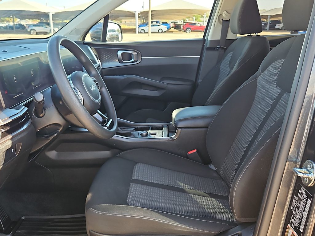 Thumbnail: 2024 Kia Sorento - 11