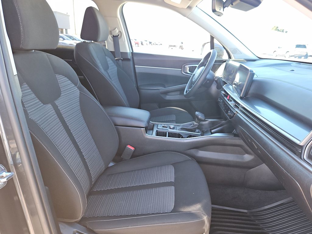 Thumbnail: 2024 Kia Sorento - 12
