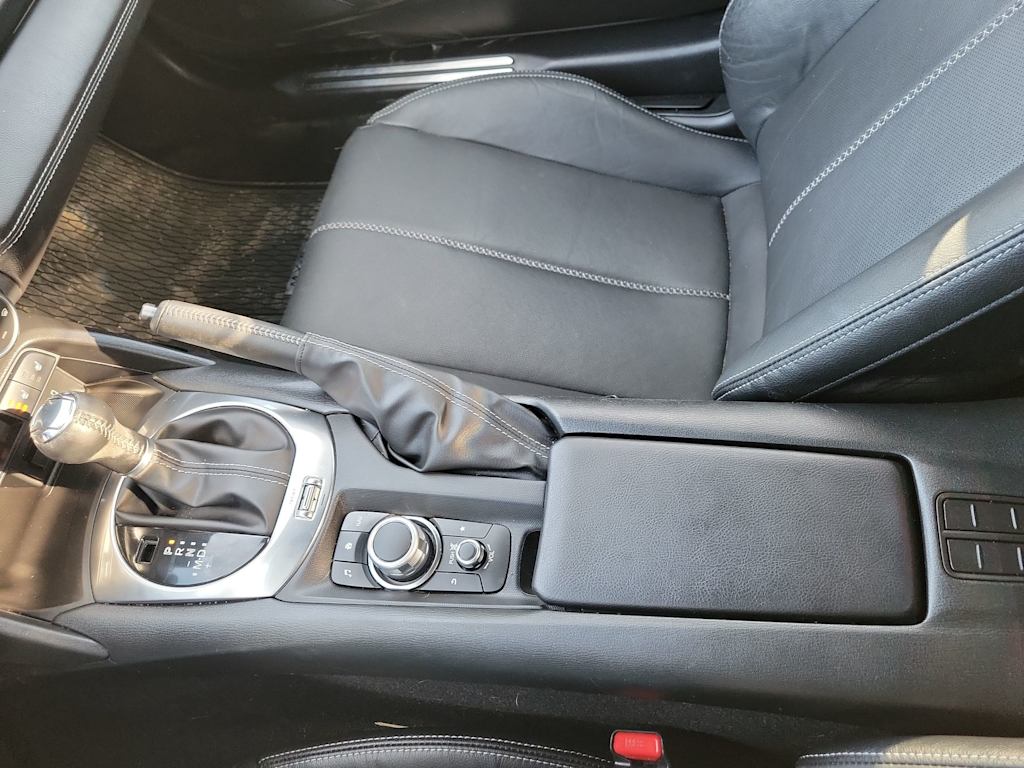 Thumbnail: 2023 Mazda MX-5 Miata - 15