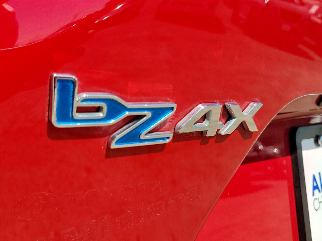 Thumbnail: 2024 Toyota bZ4X - 7