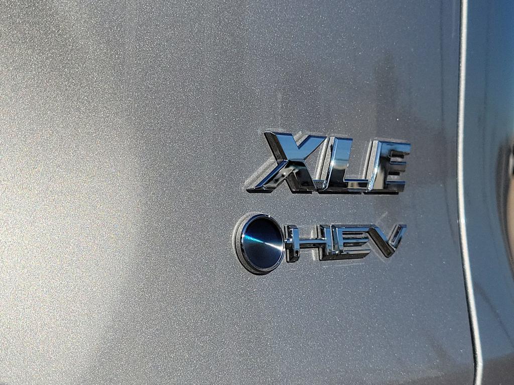 Thumbnail: 2025 Toyota RAV4 - 17