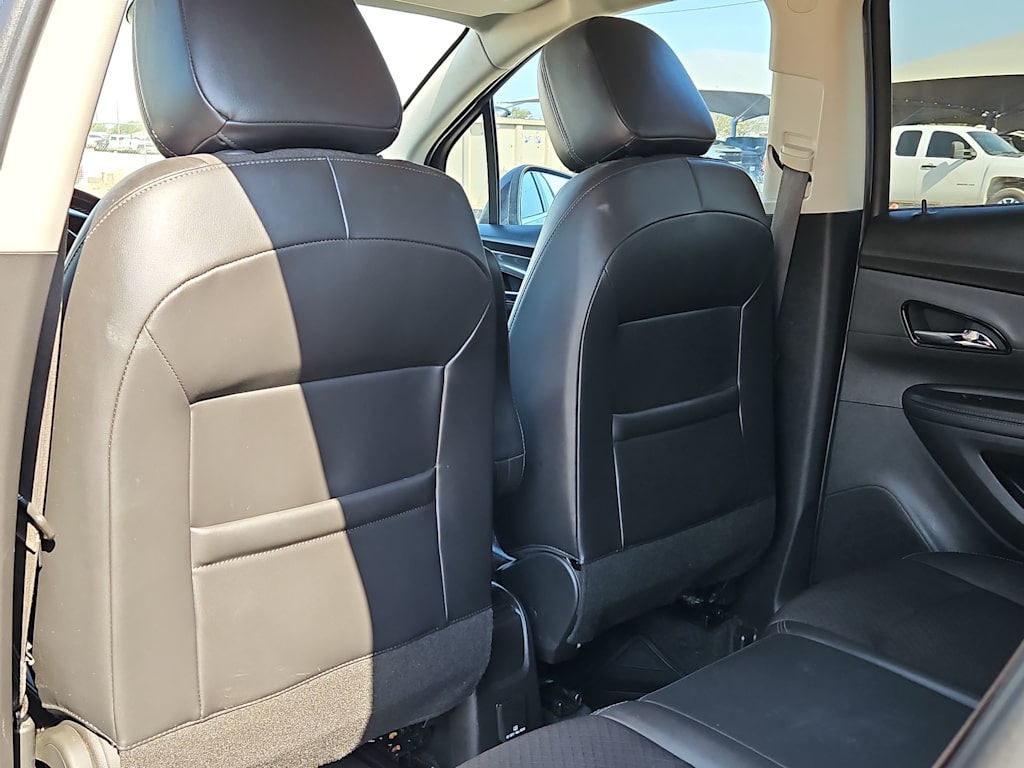 Thumbnail: 2022 Buick Encore - 13
