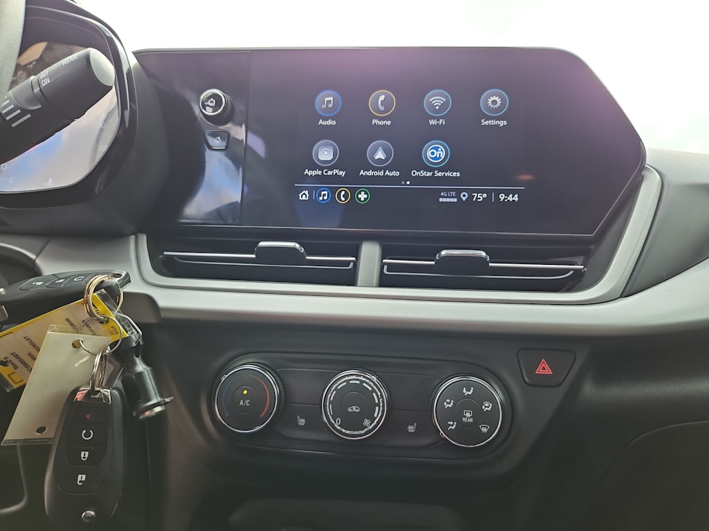 Thumbnail: 2024 Chevrolet Trax - 14