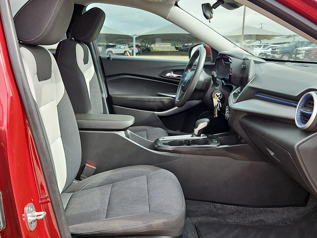 Thumbnail: 2024 Chevrolet Trax - 11