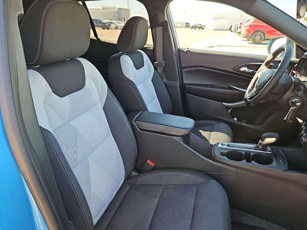 Thumbnail: 2026 Chevrolet Trax - 12