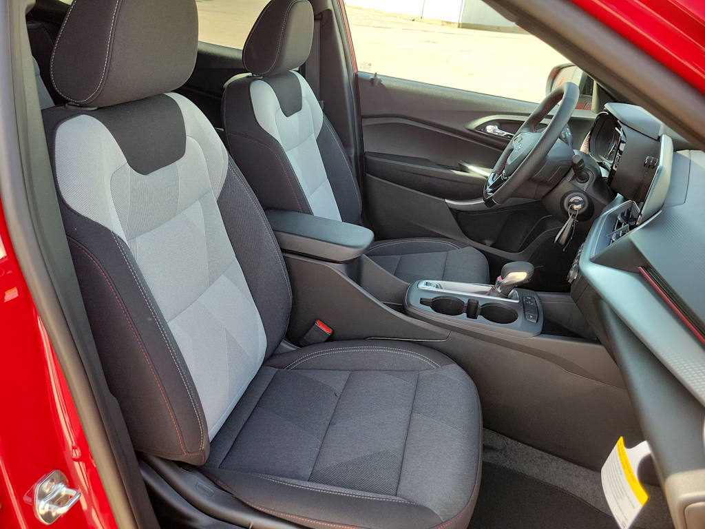Thumbnail: 2026 Chevrolet Trax - 12