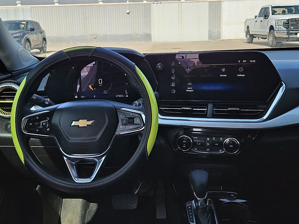 Thumbnail: 2024 Chevrolet Trax - 10