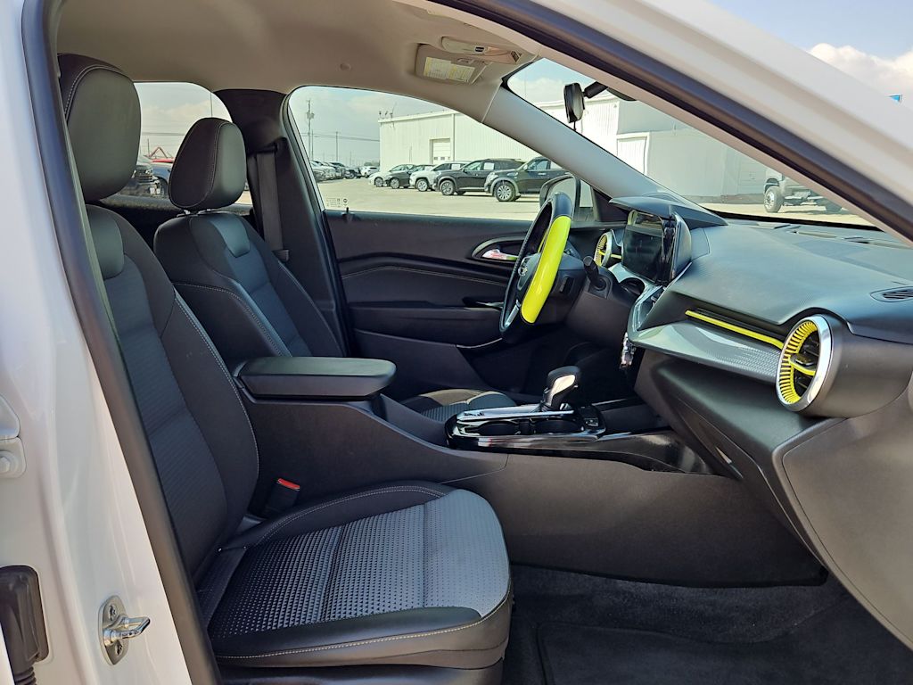 Thumbnail: 2024 Chevrolet Trax - 12