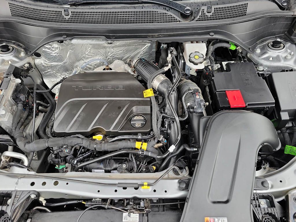 2025 Chevrolet Trax LT - Photo 9
