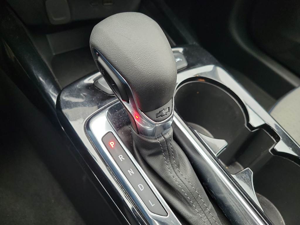 2025 Chevrolet Trax LT - Photo 23