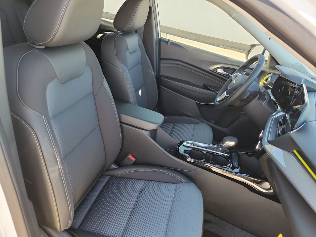 Thumbnail: 2026 Chevrolet Trax - 12