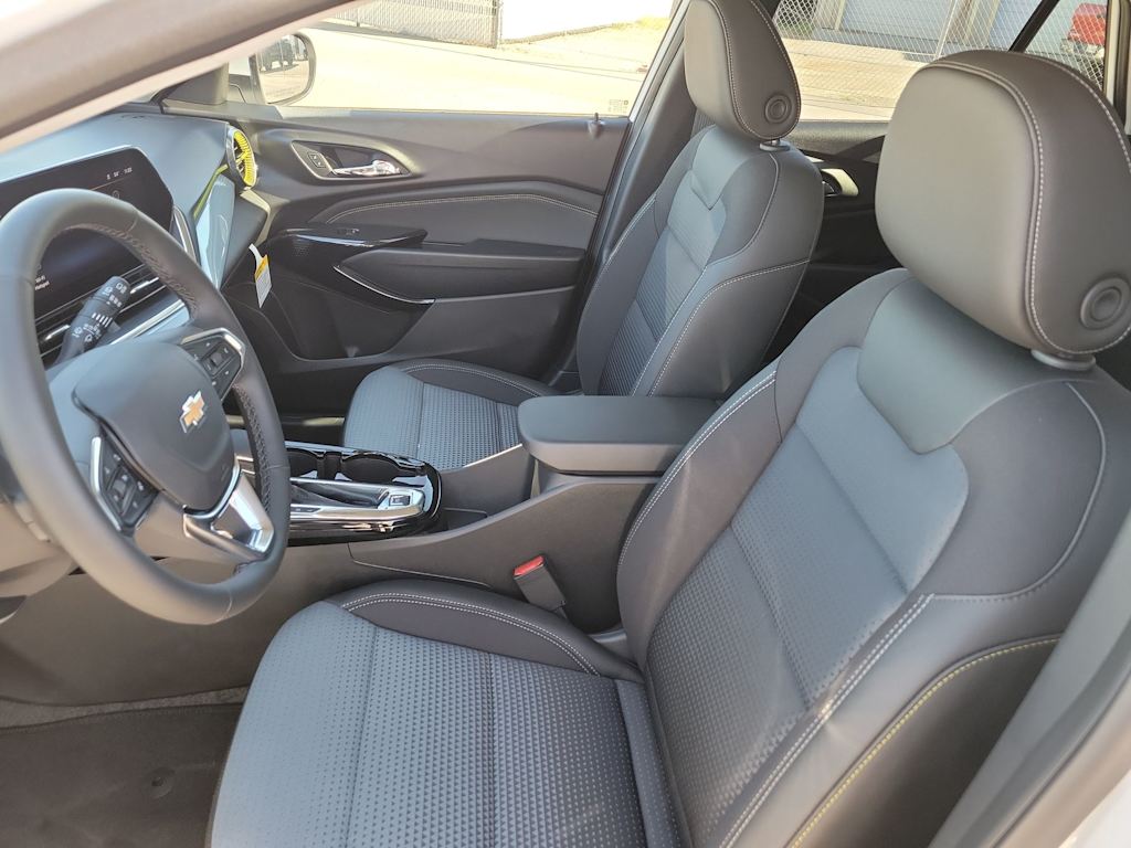 Thumbnail: 2026 Chevrolet Trax - 11