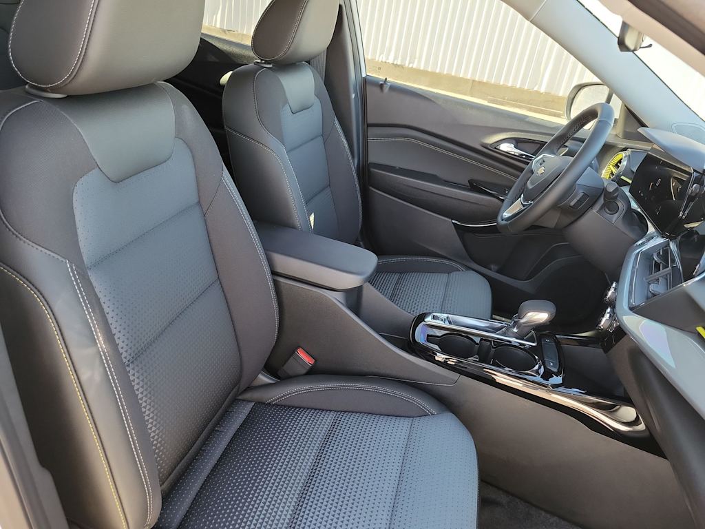 Thumbnail: 2026 Chevrolet Trax - 26