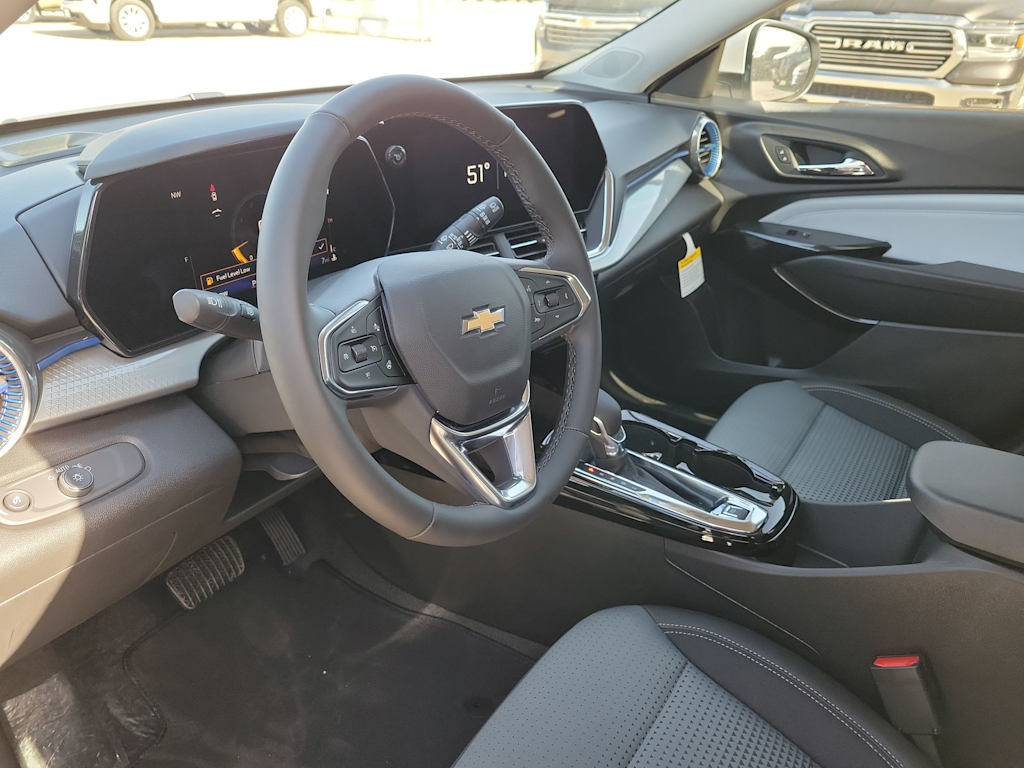 Thumbnail: 2026 Chevrolet Trax - 2