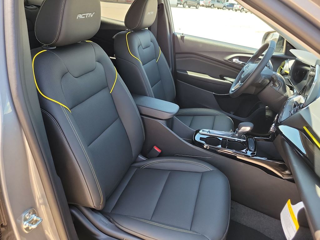 Thumbnail: 2026 Chevrolet Trax - 12