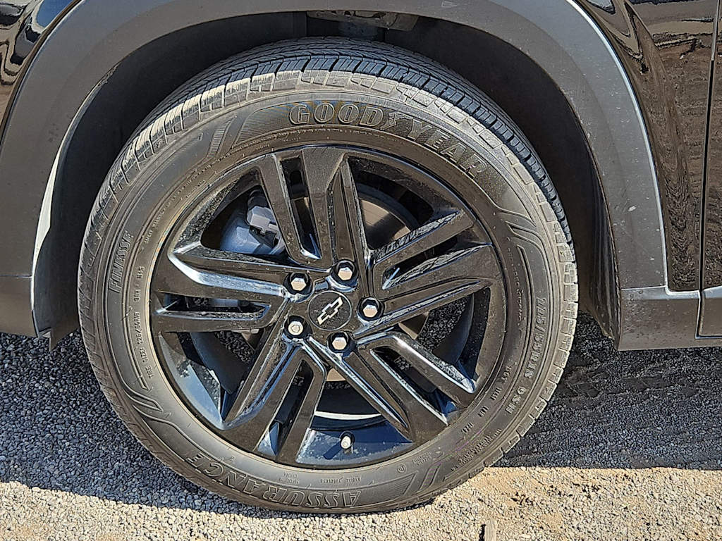 Thumbnail: 2025 Chevrolet Trax - 8