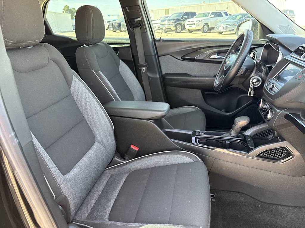 Thumbnail: 2021 Chevrolet TrailBlazer - 12