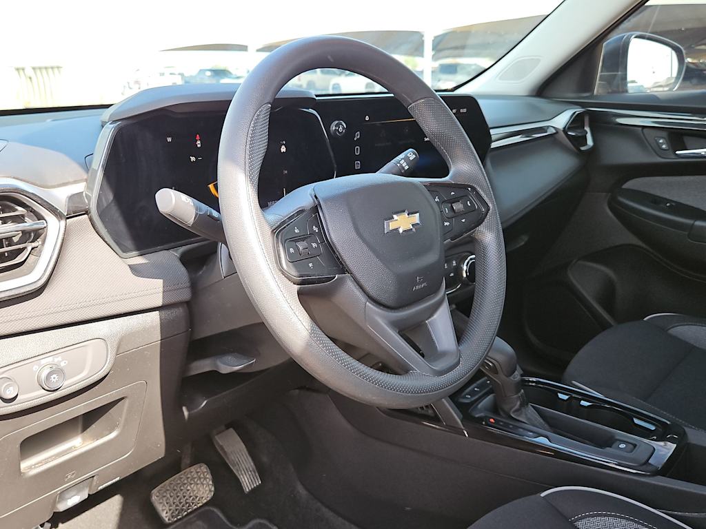 Thumbnail: 2024 Chevrolet TrailBlazer - 2