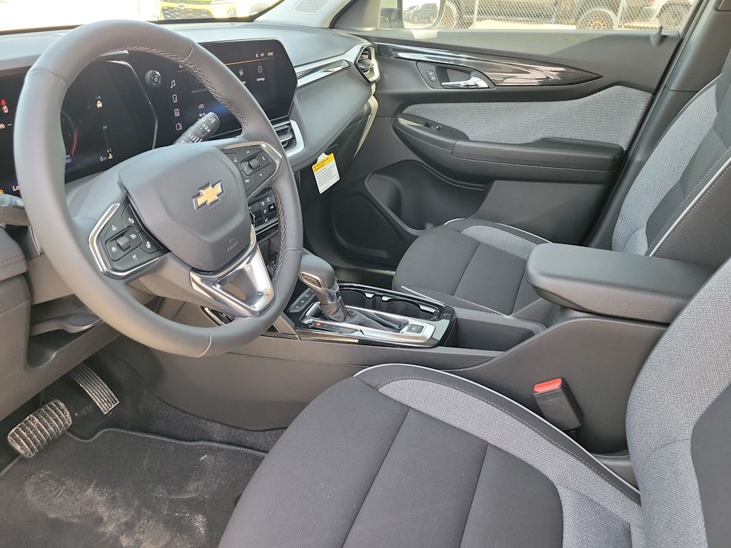 Thumbnail: 2026 Chevrolet TrailBlazer - 2
