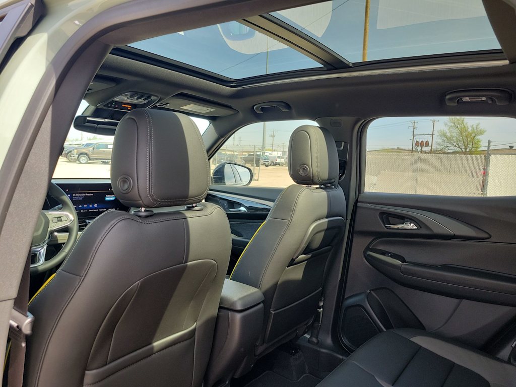 Thumbnail: 2026 Chevrolet TrailBlazer - 12
