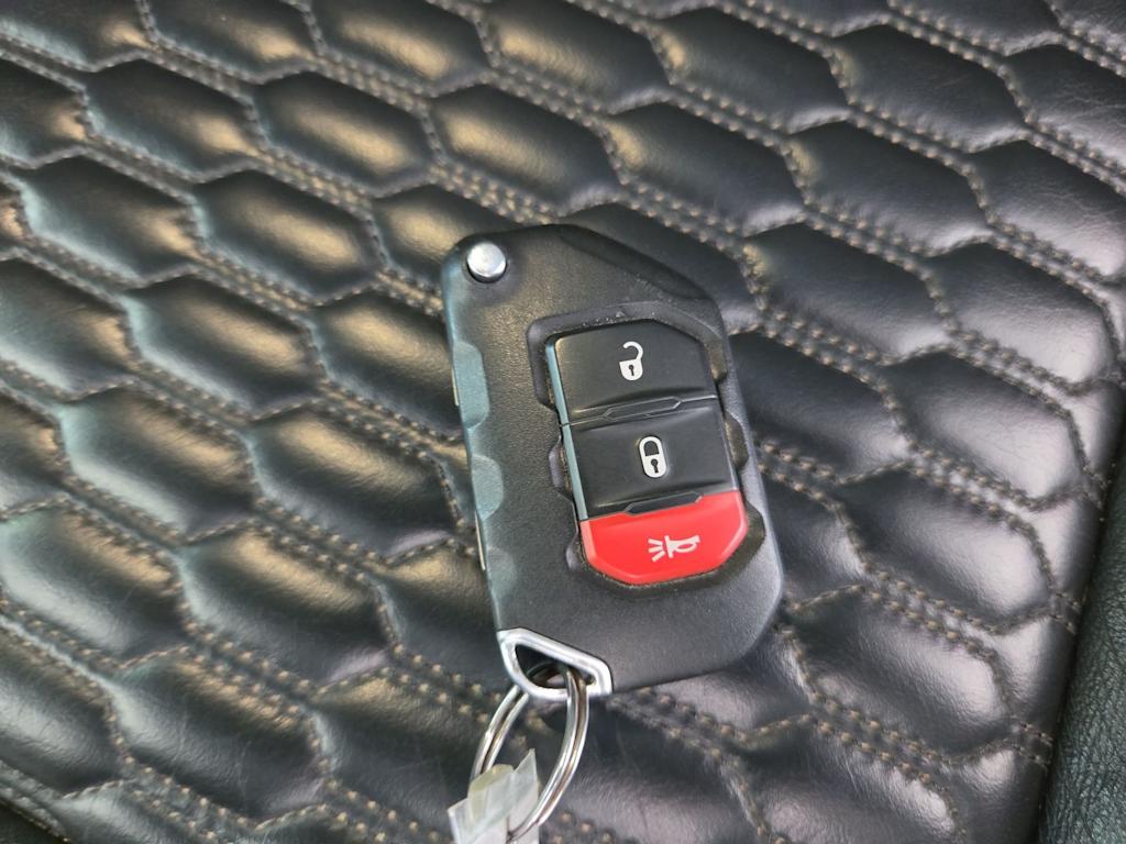 Thumbnail: 2021 Jeep Wrangler - 17